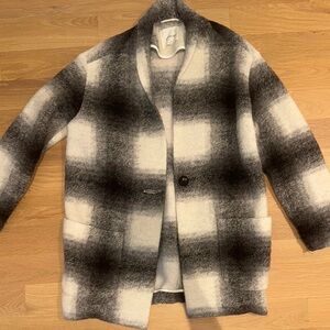 Aritzia Black and White Plaid Jacket
